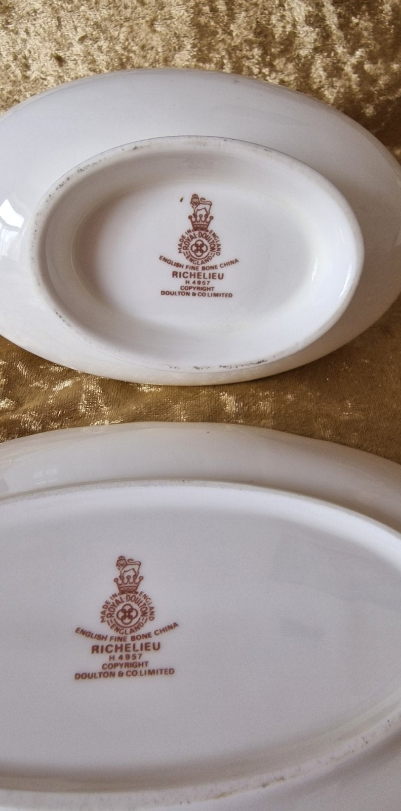 Royal Doulton "Richelieu" Sauce Boat and Stand