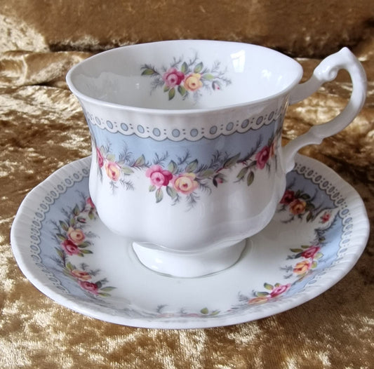 Romantic Paragon "Bridesmaid" Pattern Tea Cup and Saucer Duo, c.1957