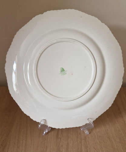 Wedgwood floral 10.3" serving plate, c.1952