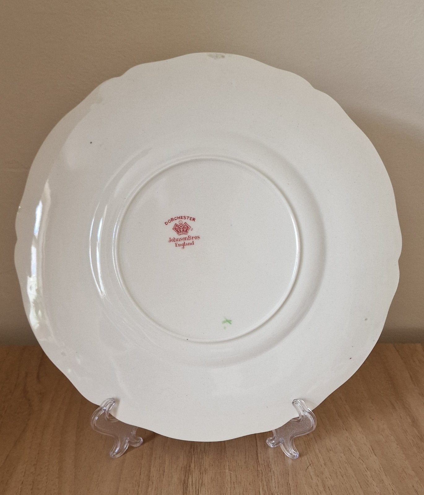 Johnson Brothers Winchester Pattern Bread & Butter Plates x5 and a Large Serving Plate